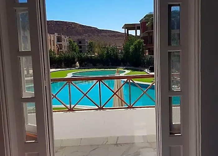 酒店 One-bedroom With Pool View