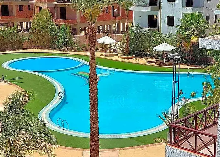 One-bedroom With Pool View